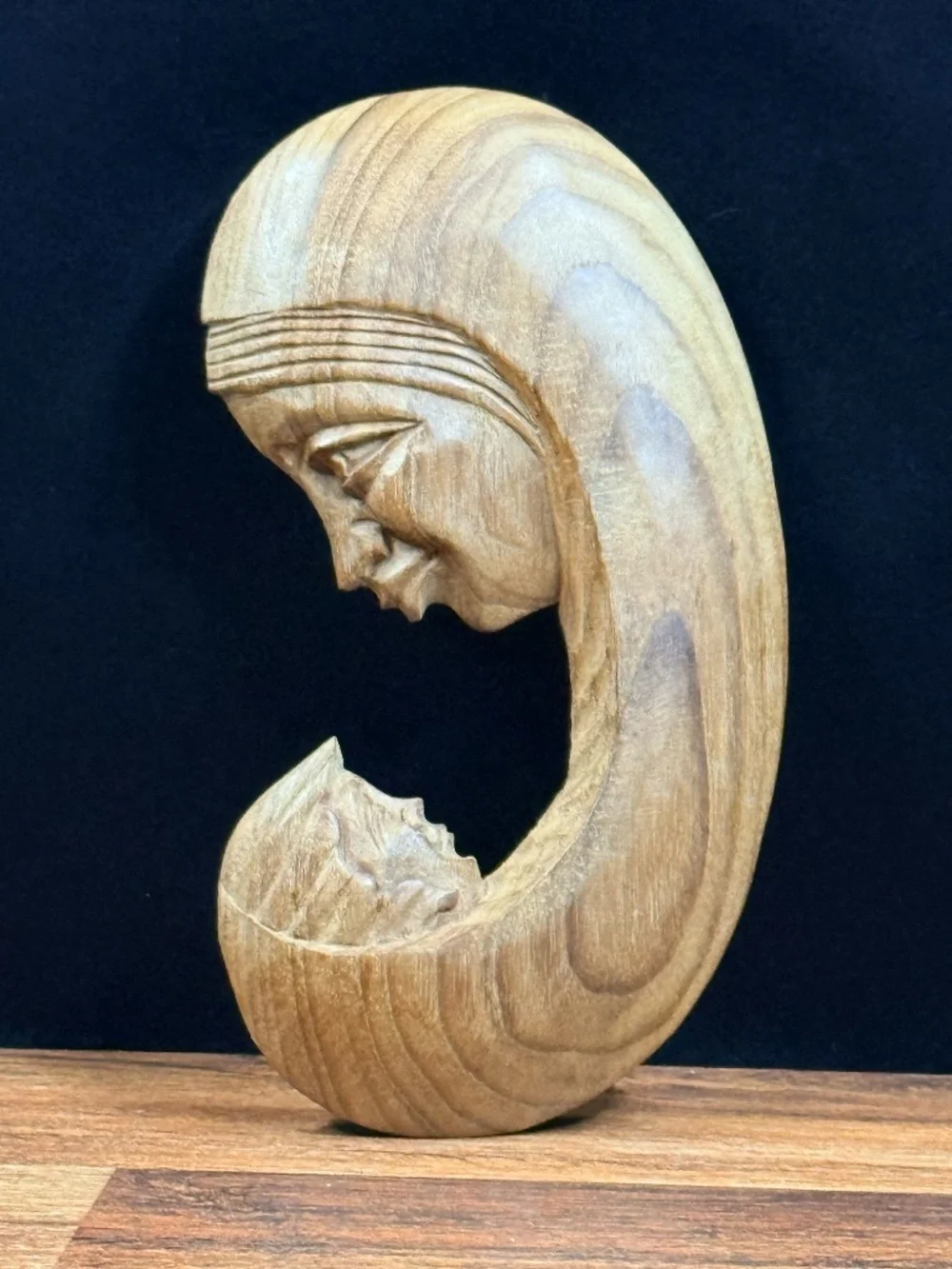 Wooden Carved Mother and Child Wall Decoration
